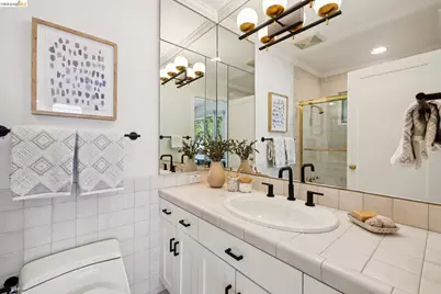 122 Vicente Rd, Berkeley, CA 94705 - Photo 47