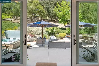 31 Sandy Ct, Orinda, CA 94563 - Photo 15
