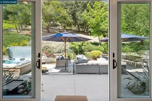 31 Sandy Ct, Orinda, CA 94563 - Photo 15