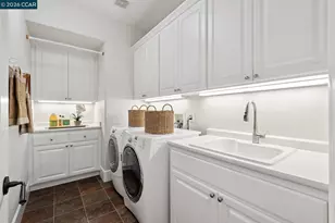 31 Sandy Ct, Orinda, CA 94563 - Photo 37
