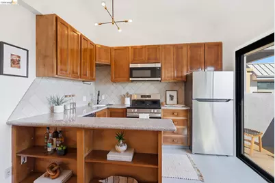 3 Embarcadero #338, Oakland, CA 94607 - Photo 5