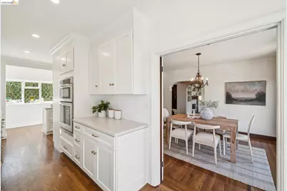6080 Ocean View Drive, Oakland, CA 94618 - Photo 19