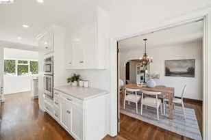 6080 Ocean View Dr, Oakland, CA 94618 - Photo 19