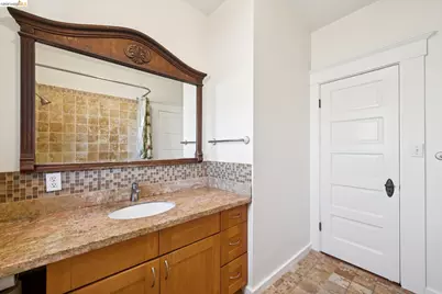 1165 64th Street, Oakland, CA 94608 - Photo 17