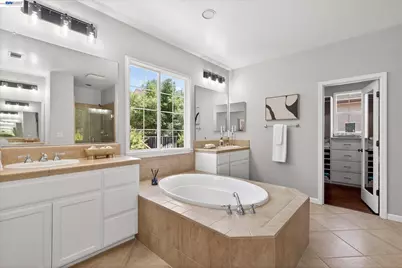 1556 Banbury Dr, San Ramon, CA 94582 - Photo 33