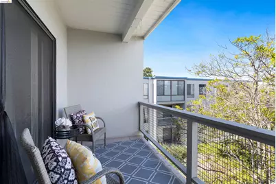 4 Admiral Dr #B430, Emeryville, CA 94608 - Photo 15