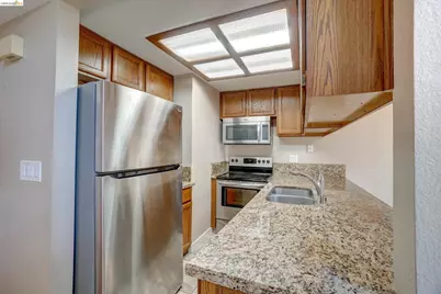 1351 Hood Rd, Sacramento, CA 95825 - Photo 11