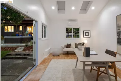 7008 Thornhill Dr, Oakland, CA 94611 - Photo 53