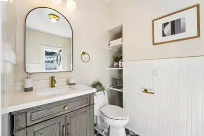 5444 Lawton Ave, Oakland, CA 94618 - Photo 33