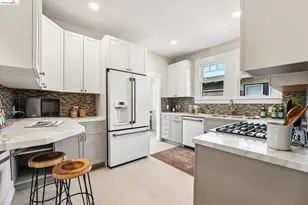 5444 Lawton Ave, Oakland, CA 94618 - Photo 19