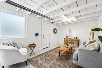 5444 Lawton Ave, Oakland, CA 94618 - Photo 39