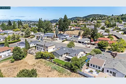 1372 Fascination Cir, Richmond, CA 94803 - Photo 35