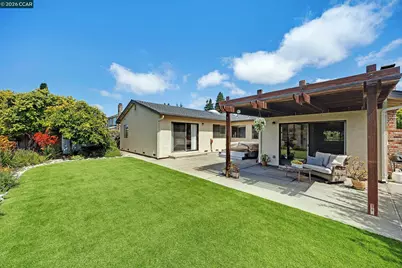 1372 Fascination Cir, Richmond, CA 94803 - Photo 29