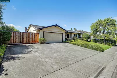 1372 Fascination Cir, Richmond, CA 94803 - Photo 3