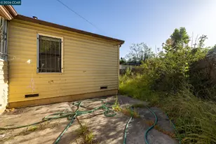 603 Almanza Dr, Oakland, CA 94603 - Photo 25