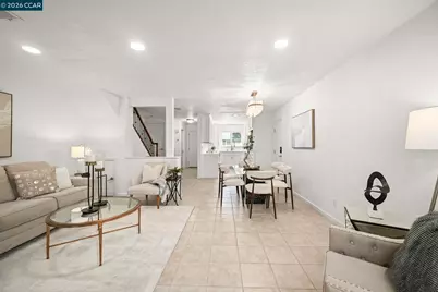 7556 Silvertree Ln #20, Dublin, CA 94568 - Photo 5