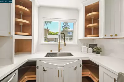 7556 Silvertree Ln #20, Dublin, CA 94568 - Photo 13