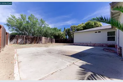 1371 Springhill Dr, Pittsburg, CA 94565 - Photo 19