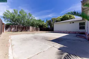 1371 Springhill Dr, Pittsburg, CA 94565 - Photo 19