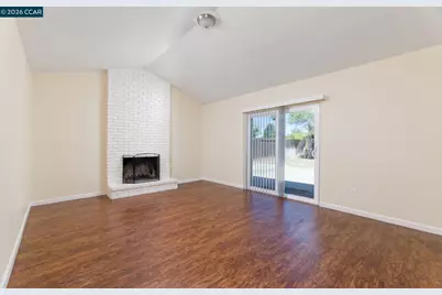 1371 Springhill Dr, Pittsburg, CA 94565 - Photo 9