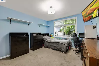 30532 Carroll Ave, Hayward, CA 94544 - Photo 33