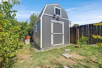 30532 Carroll Ave, Hayward, CA 94544 - Photo 17