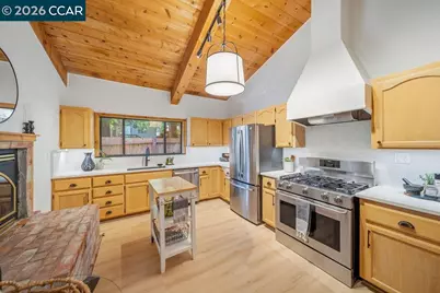 18103 La Verne Dr, Los Gatos, CA 95033 - Photo 13
