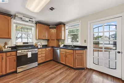 838 I St, Livermore, CA 94550 - Photo 9