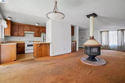 425 Coffield Ave, Napa, CA 94558 - Photo 11