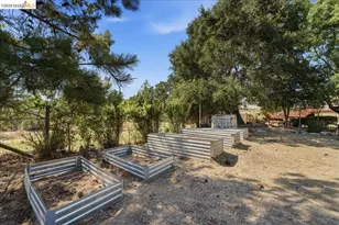 2721 Hidden Ln, Hayward, CA 94541 - Photo 31