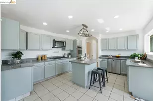 2721 Hidden Ln, Hayward, CA 94541 - Photo 11