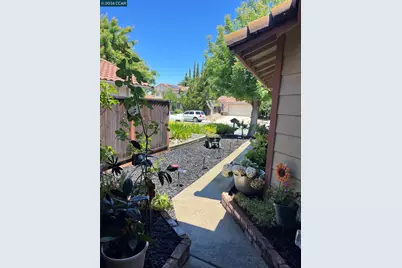 2837 Morro Dr, Antioch, CA 94531 - Photo 5