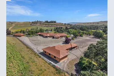 5885 Bruce Dr, Danville, CA 94506 - Photo 69