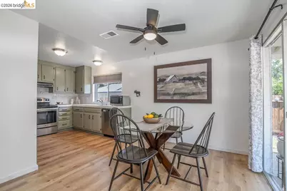 979 Walnut Dr, Oakley, CA 94561 - Photo 9