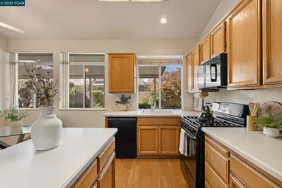 287 Mandarin Cir, Vacaville, CA 95687 - Photo 3