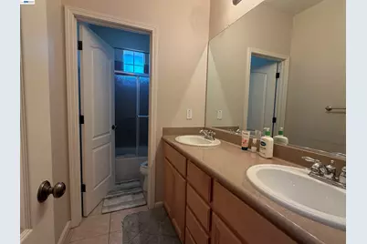 726 Escuela Dr, Mountain House, CA 95391 - Photo 29