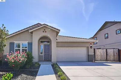 243 Gannet St, Vacaville, CA 95688 - Photo 1