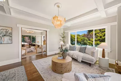 5765 Manila Ave, Oakland, CA 94618 - Photo 11