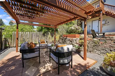 5765 Manila Ave, Oakland, CA 94618 - Photo 45