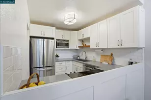 700 Suntree Ln, Pleasant Hill, CA 94523 - Photo 11