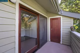 700 Suntree Ln, Pleasant Hill, CA 94523 - Photo 21