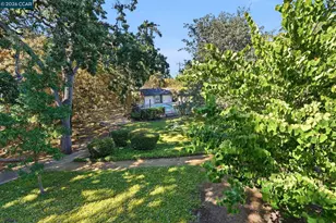 700 Suntree Ln, Pleasant Hill, CA 94523 - Photo 19