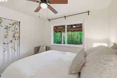 224 Amherst Ct, Vacaville, CA 95687 - Photo 17