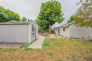 2465 Mountain View Dr, Concord, CA 94520 - Photo 35