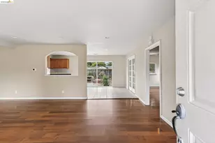 2465 Mountain View Dr, Concord, CA 94520 - Photo 5