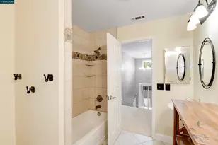 430 Oakwood Cir, Fairfield, CA 94534 - Photo 35