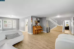 430 Oakwood Cir, Fairfield, CA 94534 - Photo 11