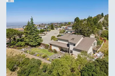 5028 Crystal Ridge Court, Oakland, CA 94605 - Photo 57