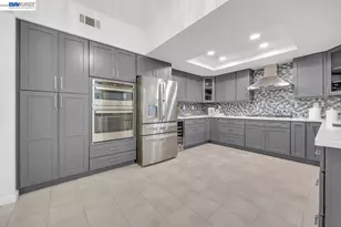 7331 Elmwood Cir, Pleasanton, CA 94588 - Photo 15