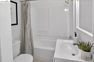 4030 Lusk St, Oakland, CA 94608 - Photo 19